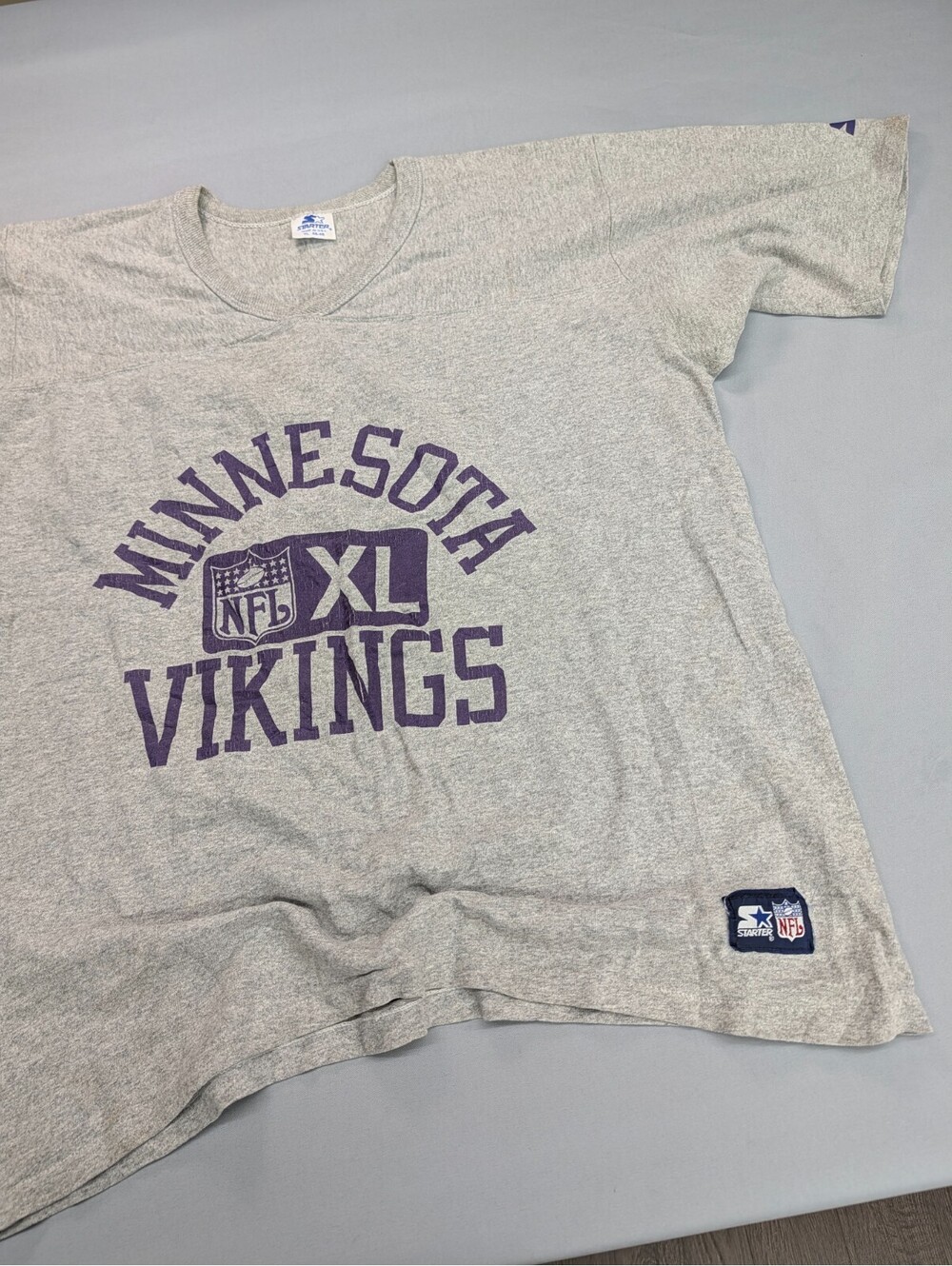 Vintage Minnesota Vikings T Shirt Starter NFL Tee XL Gray